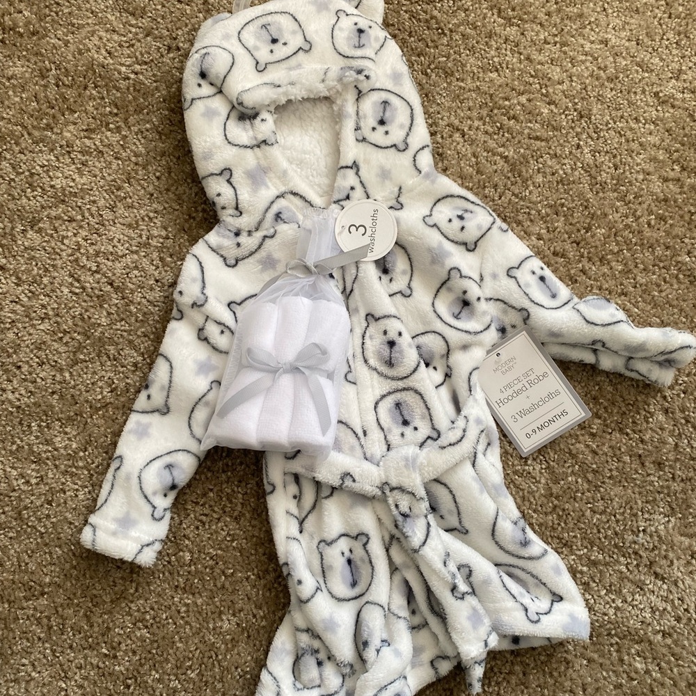 Adorable White Bear Print Kids Robe